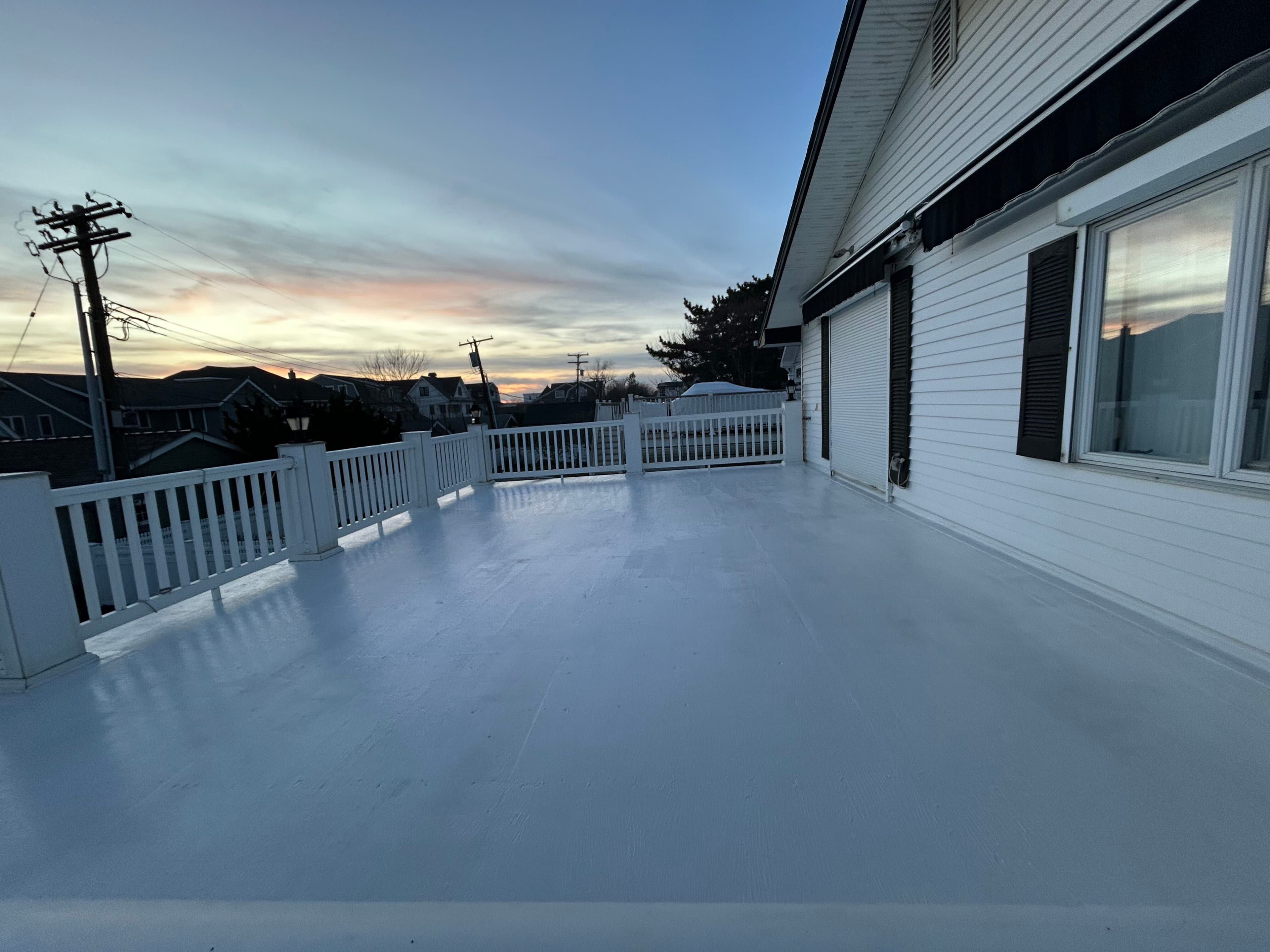 Completed white flat deck